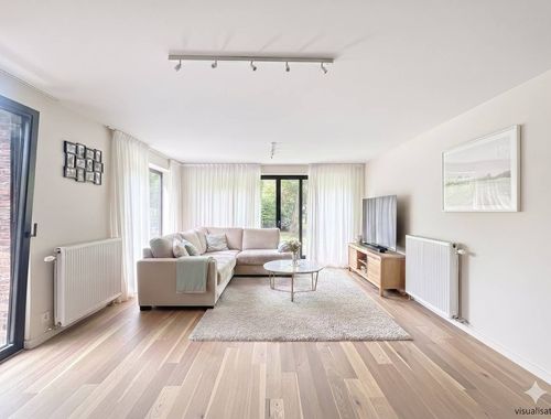                                         Gelijkvloers app. te koop in Eeklo, € 290.000
