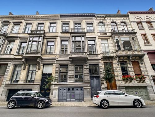                                         Maison à vendre à Ixelles, € 2.300.000
