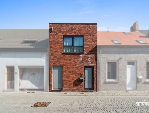                                         Rijwoning te koop in Watervliet, € 308.000
