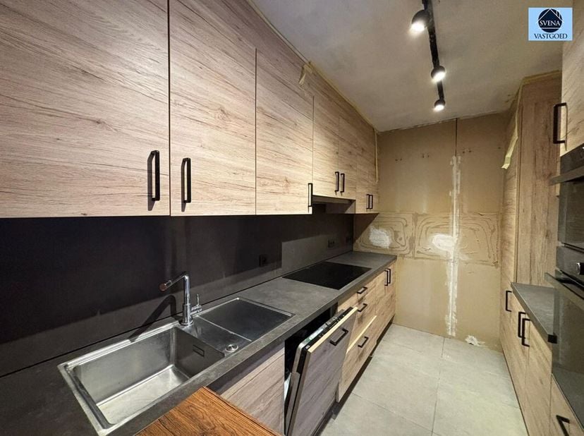 !!!VENDU!!!<br />
MAISON AVEC 3 CHAMBRES ET JARDIN<br />
Prix indicatif : 325 000 euros<br />
Cette maison est située à proximité des principaux axes