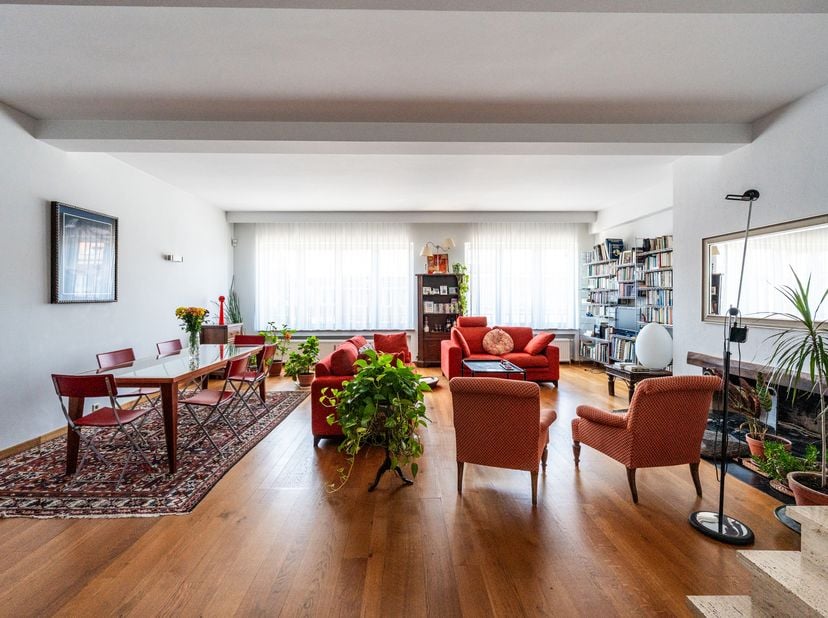 Appartement te koop in Avenue du Val d'Or 136,
                    1200 Sint-Lambrechts-Woluwe