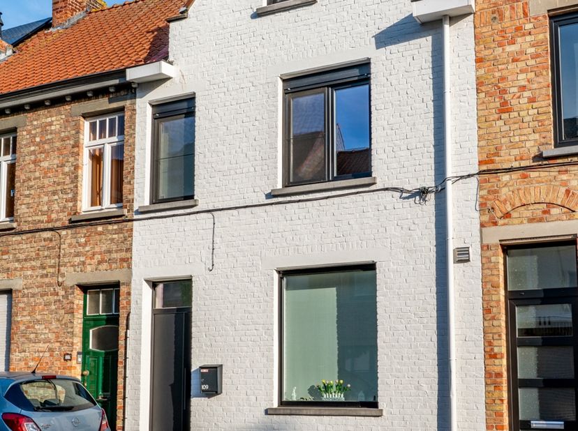Maison à vendre à Camiel van Den Busschestraat 109,
                    8310 Assebroek