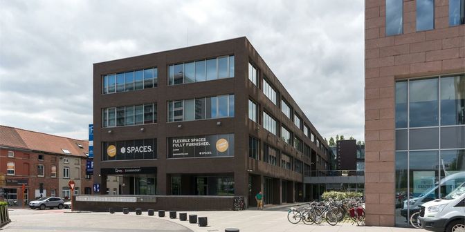 Bedrijfsvastgoed te huur in Gaston Crommenlaan 8, 9050 Gentbrugge