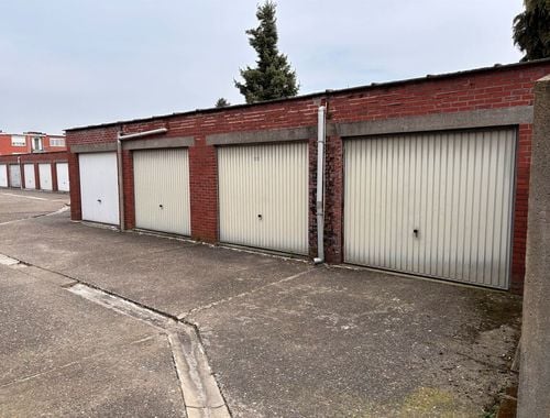                                         Garagebox te koop in Deurne, € 21.500
