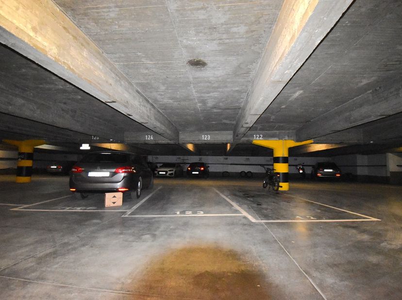 Gelegen op een toplactie in het centrum van Antwerpen op wandelafstand van de Meir, het Centraal station, de Bourla en zoveel meer. Vlot te bereiken a