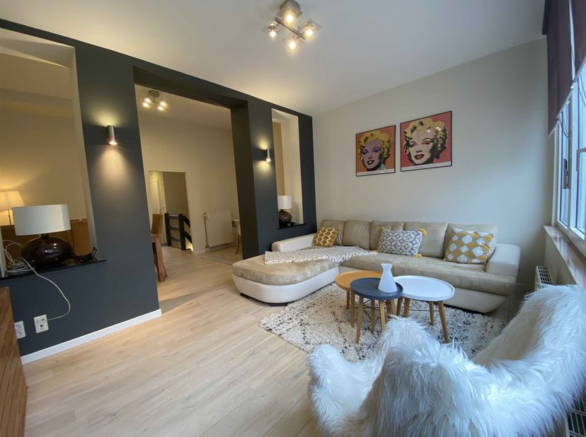 Prix annoncé = prix valeur immobilier <br />
<br />
Situation : <br />
Situation AAA. A deux pas de l'avenue Louis Lepoutre, de la chaussée de Wate