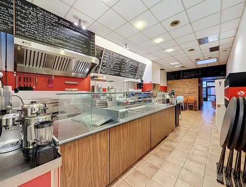                                         Horeca te huur in Etterbeek, € 3.000

