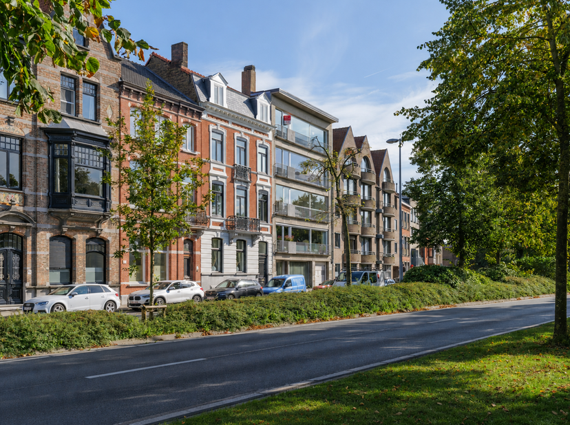 Appartement te koop in Gulden-Vlieslaan 10 bus 3,
                    8000 Brugge