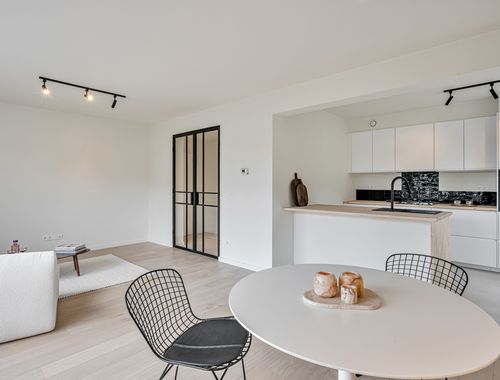                                         Appartement te koop in Sint-Kruis, € 349.000

