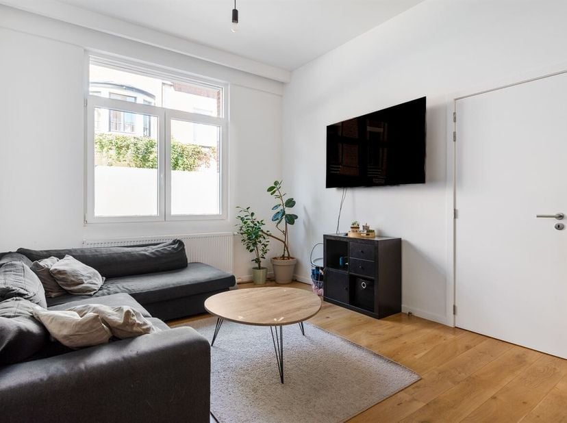 Prachtig gerenoveerde gezinswoning nabij het Te Boelaerpark<br />
Op zoek naar een ruime, instapklare woning waar je zonder grote verbouwingen meteen