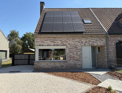                                         Woning te huur in Lovendegem, € 1.100
