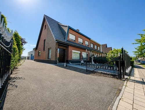                                         Woning te koop in Izegem, € 495.000
