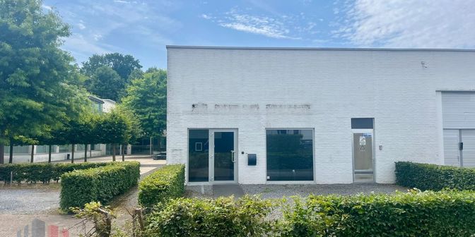 Bien professionnel à louer à Antwerpsesteenweg 107, 2390 Oostmalle