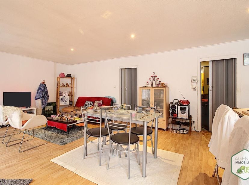 Appartement te koop
                    in 7700 Moeskroen