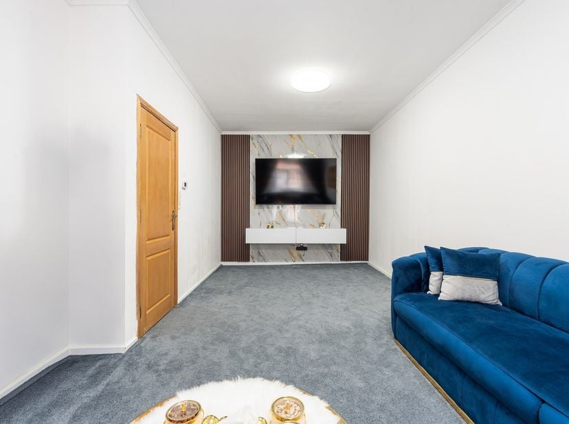 Instapklare starterswoning met 2 slaapkamers op toplocatie in Hoboken<br />
Ontdek deze charmante instapklare starterswoning met 2 slaapkamers in een
