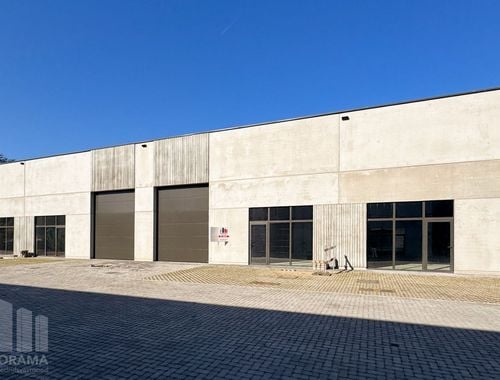                                         Bedrijfsgebouw te huur in Hekelgem, € 1.800

