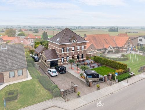                                         Herenhuis te koop in Nieuwkerke, € 749.000
