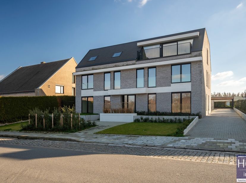 Appartement à louer
                    à 9770 Kruishoutem