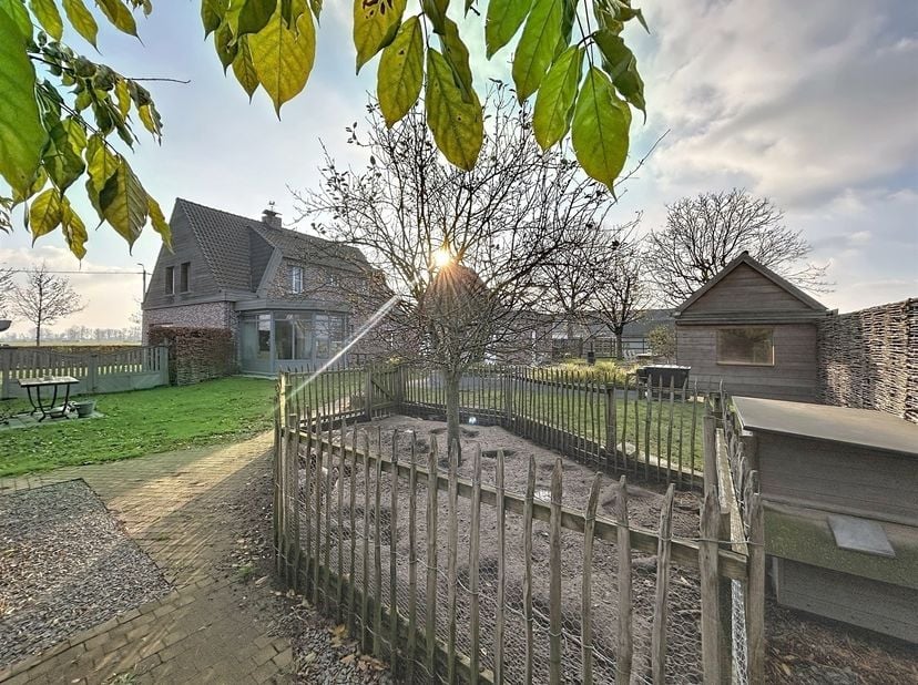 Maison à vendre
                    à 9120 Melsele