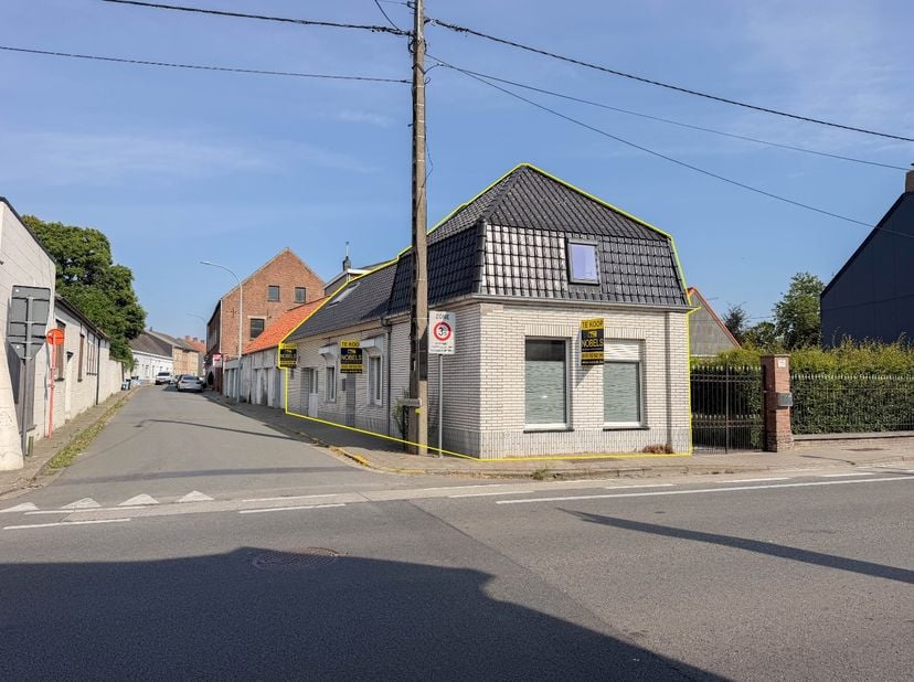 Huis te koop in Heestertstraat 1,
                    8580 Avelgem
