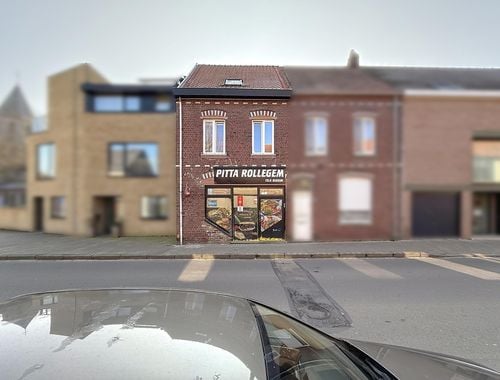                                         Handelspand met woonst te koop in Kortrijk, € 70.000
