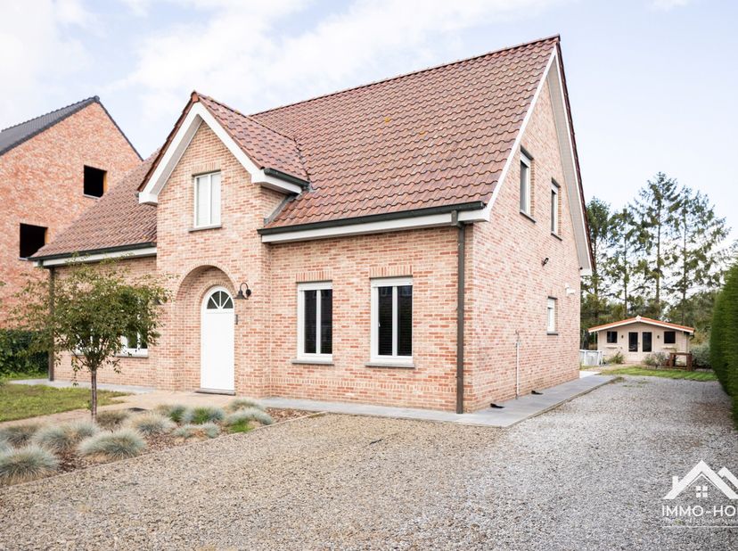 Maison à vendre à Weststraat 5 - D,
                    9180 Moerbeke