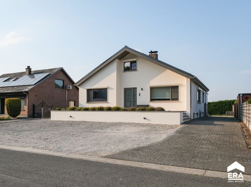 Huis te koop
                    in 3910 Sint-Huibrechts-Lille