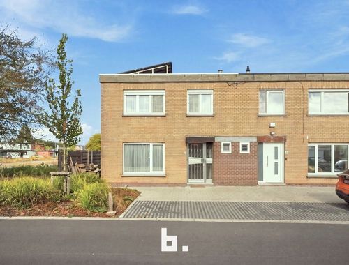                                         Woning te koop in Roeselare, € 240.000
