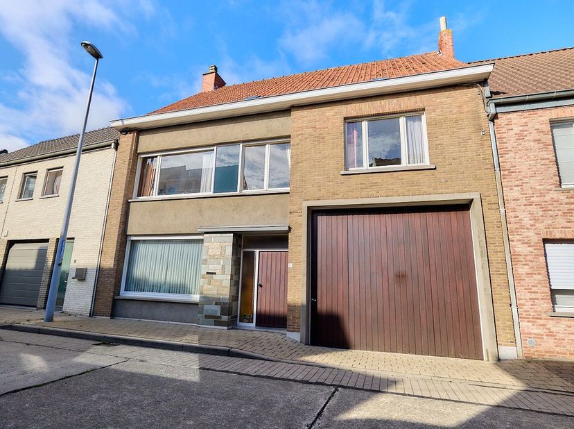Huis te koop in Gitsestraat 25,
                    8800 Roeselare