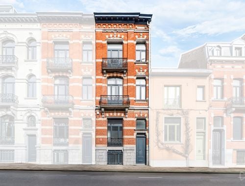                                         Duplex te koop in Elsene, € 350.000
