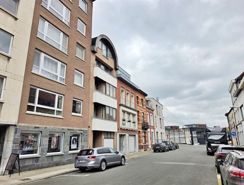                                         Appartement te huur in Kortrijk, € 725
