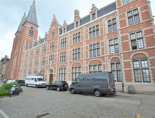                                         Appartement à louer à Dendermonde, € 1.232
