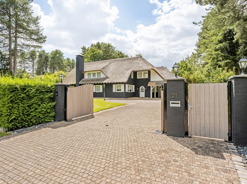 Huis te koop in Woudweg 21,
                    3910 Neerpelt