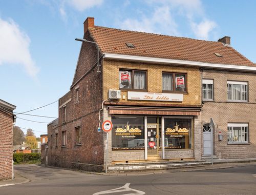                                        Bureaux à vendre à Paturages, € 270.000
