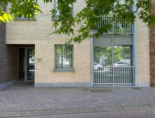                                         Gelijkvloers app. te huur in Oudenaarde, € 830
