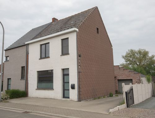                                         Woning te koop in Berchem, € 210.000
