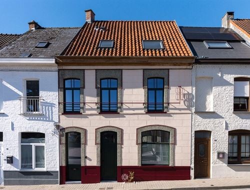                                         Woning te huur in Ronse, € 1.300

