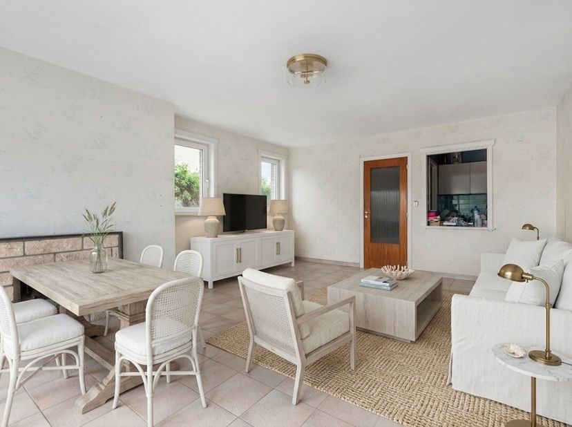 À vendre : appartement lumineux au cur de Koksijde, situé Rousseaulaan, à quelques pas des commerces, des transports en commun et de la zone touristiq