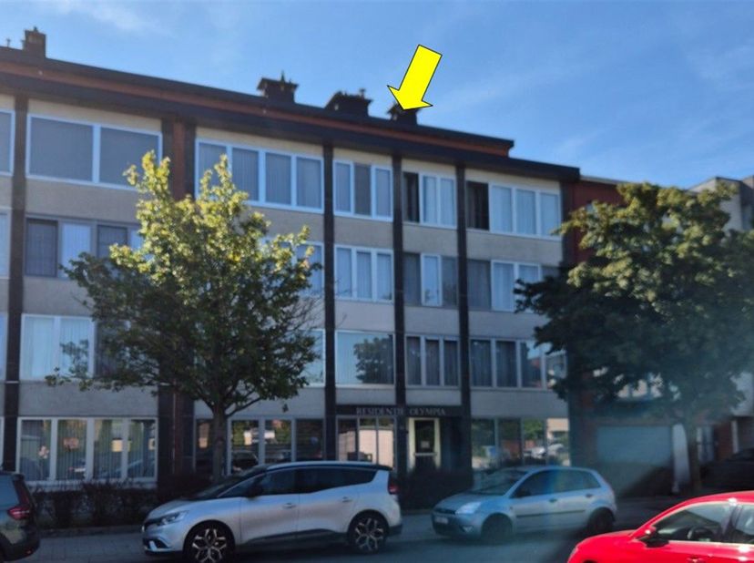 Verzorgd  gemeubeld dakappartement met veel lichtinval, gelegen in een rustige buurt doch nabij winkels, openbaar vervoer, scholen, invalswegen, ...