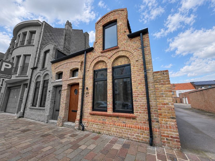 Huis te koop in Ieperstraat 29,
                    8620 Nieuwpoort