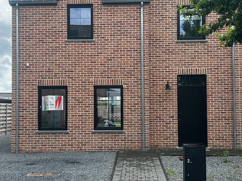 Ben jij op zoek naar een gezinswoning in een leuk wijkje in Kaulille? Dan hebben wij gevonden wat jij zoekt!<br />
INDELING:<br />
Gelijkvloers:<br />