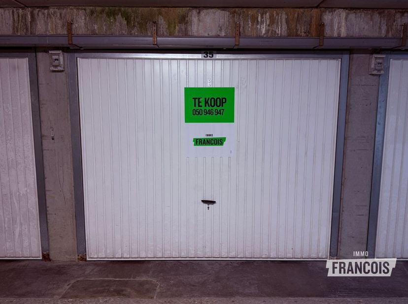 Garage à vendre à Weststraat 127,
                    8370 Blankenberge