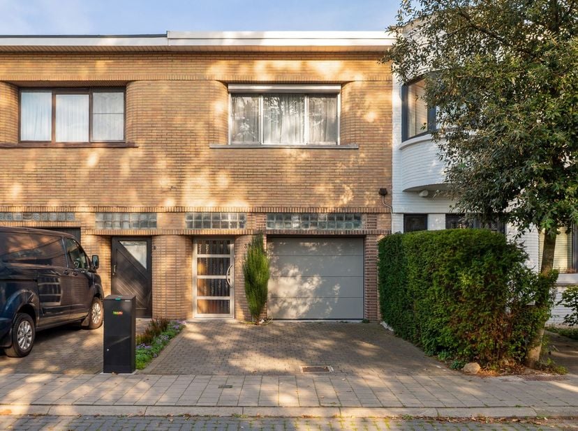 Maison à vendre à Jan Frans Gellyncklaan 37,
                    2540 Hove