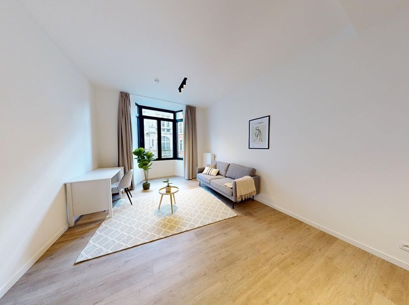 Deze prachtige studio is gelegen in de bruisende stad Leuven en biedt alles wat je nodig hebt voor een comfortabel en modern stadsleven. De studio is