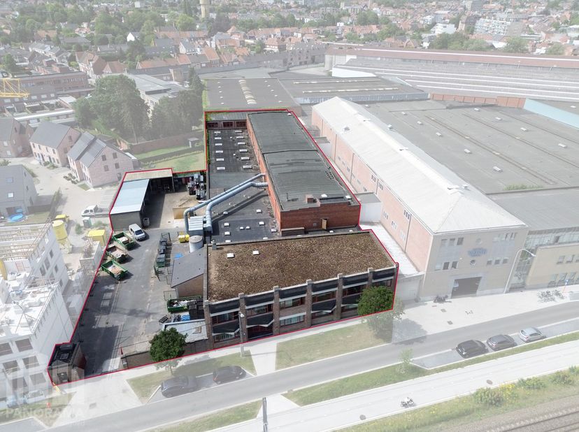 Bien professionnel à vendre
                    à 8800 Roeselare