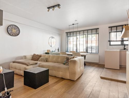                                         Appartement te koop in Merksem, € 275.000
