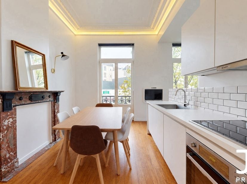 Appartement te huur in Rue Scarron 1,
                    1050 Elsene