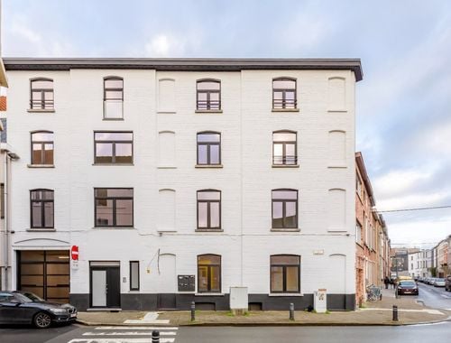                                         Appartement à louer à Gent, € 690
