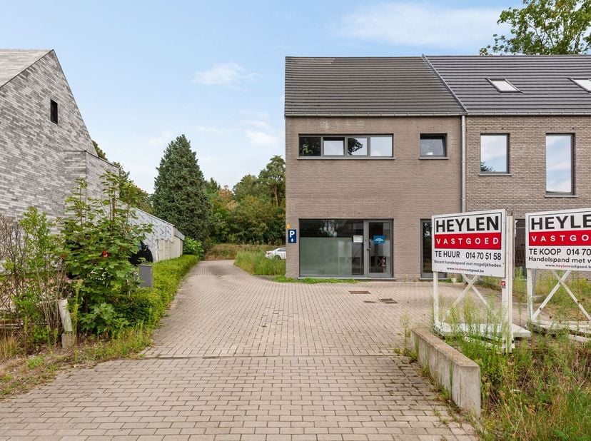 Bien professionnel à vendre
                    à 2200 Herentals