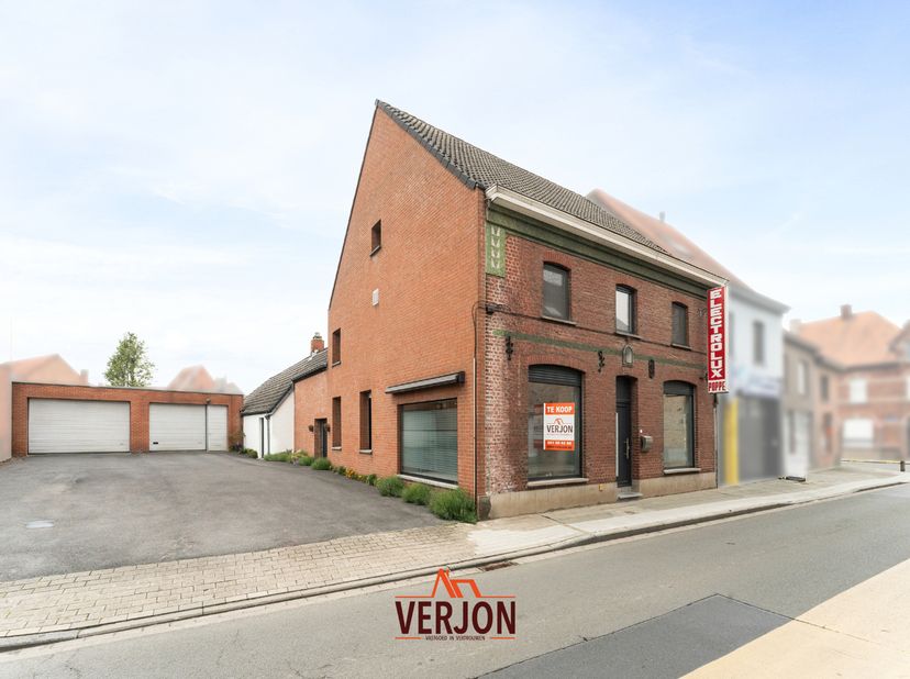 Maison à vendre à Stijn Streuvelsstraat 3,
                    8870 Izegem
